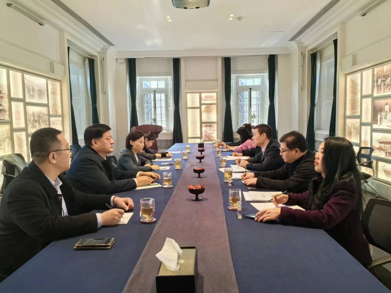 市委常委、宣傳部部長(zhǎng)董冰同志帶隊(duì)到北京故宮博物院考察